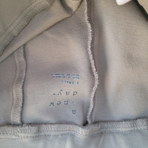 A new day Pull On Split Hem Slim Leggings Pants in Taupe XS - Picture 5 of 9
